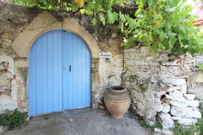 Image No.4-2 Bed House for sale