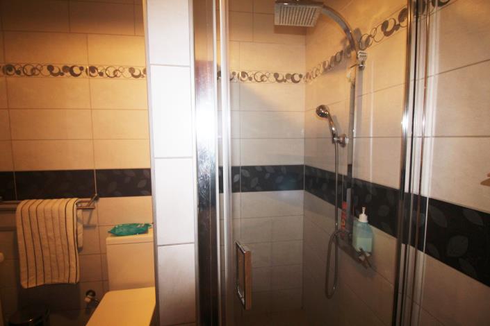 Image No.12-3 Bed Apartment for sale