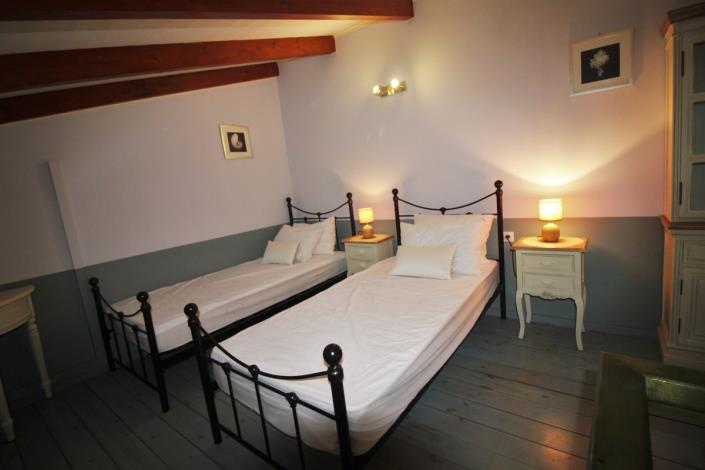 Image No.10-Appartement de 2 chambres à vendre à Kambia