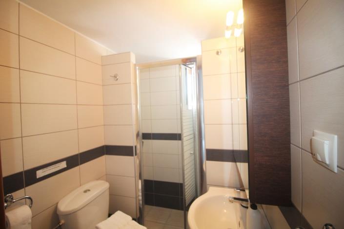 Image No.9-Appartement de 2 chambres à vendre à Kambia