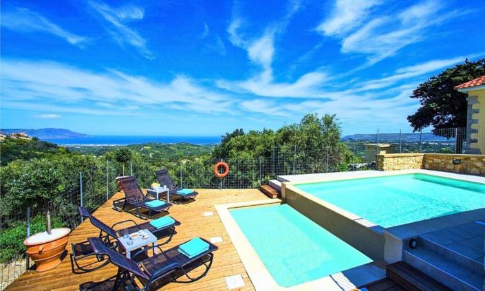 Image No.1-5 Bed House/Villa for sale