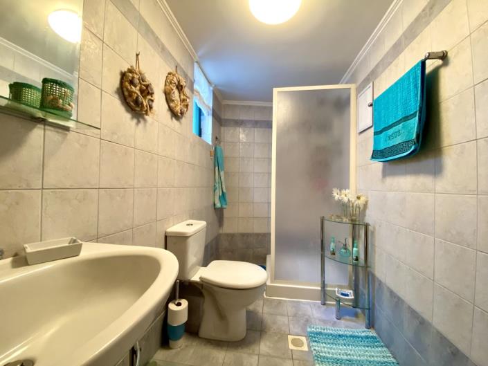 Image No.6-1 Bed House for sale