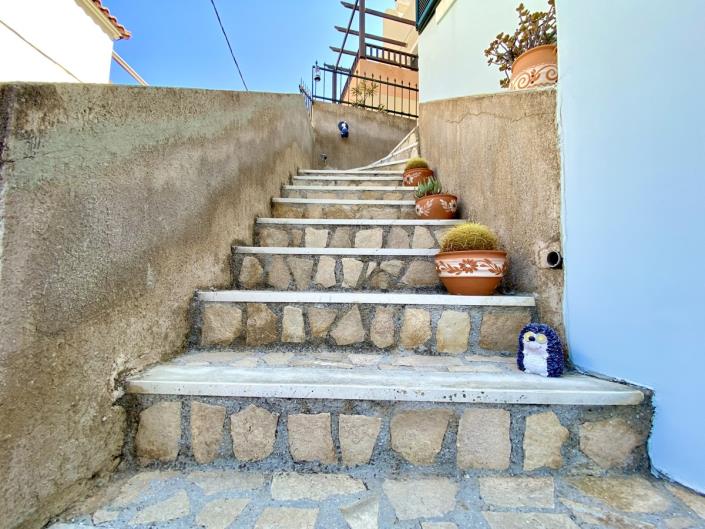 Image No.15-1 Bed House for sale