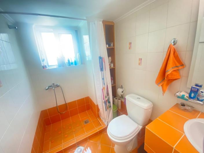 Image No.33-4 Bed House for sale