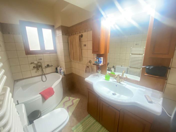 Image No.39-4 Bed House for sale