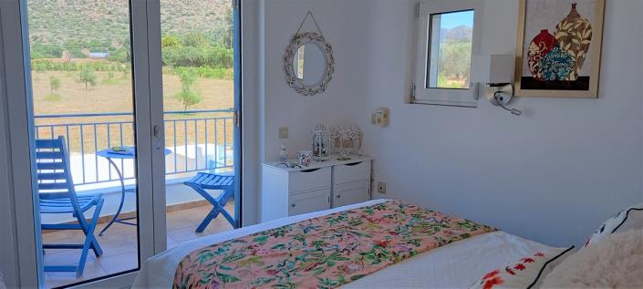 Image No.6-3 Bed Villa / Detached for sale