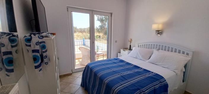 Image No.11-3 Bed Villa / Detached for sale