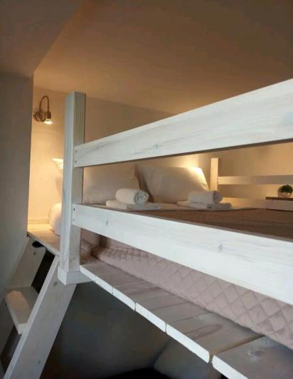 Image No.12-4 Bed Villa / Detached for sale