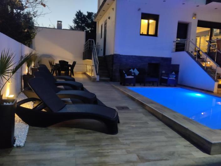 Image No.26-4 Bed Villa / Detached for sale