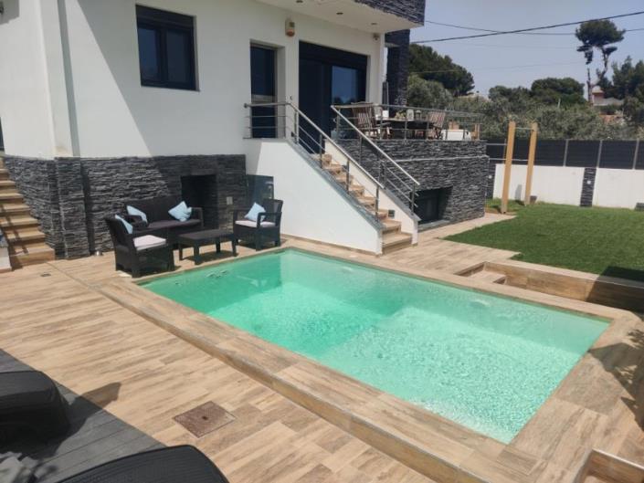 Image No.2-4 Bed Villa / Detached for sale