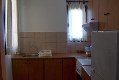 GREECE-CRETEpropertyforsaleapartment-1-blazis-house-kitchen-1024x686