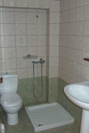 GREECE-CRETEpropertyforsaleapartment-5-blazis-house-bathroom-686x1024