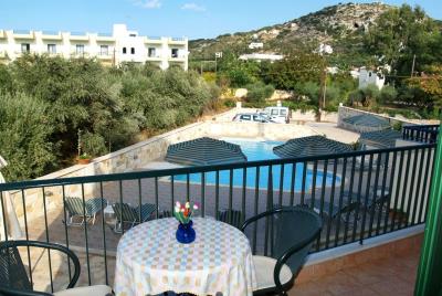 GREECE-CRETEpropertyforsaleapartment-6-blazis-house-swimming-pool-1024x686