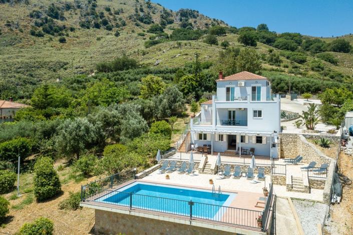 Image No.1-5 Bed Villa for sale