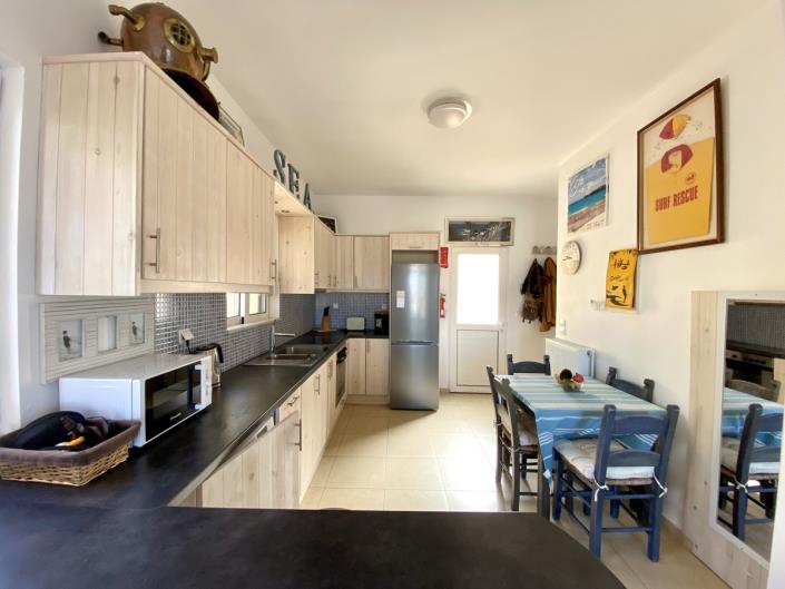 Image No.5-2 Bed House for sale