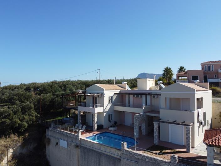 Image No.41-2 Bed House for sale