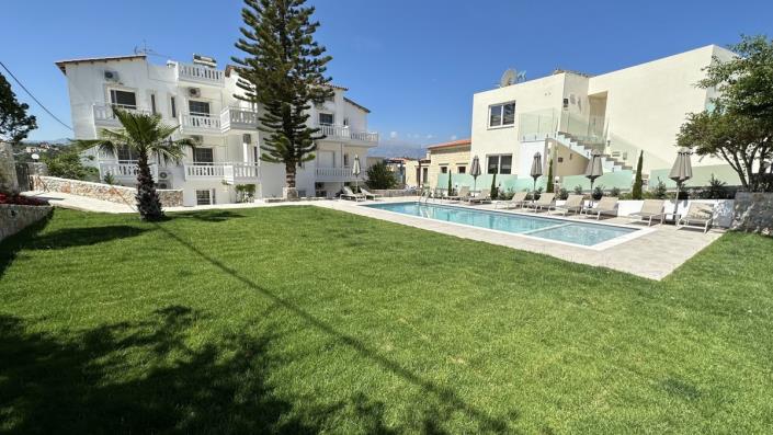 Image No.2-Un hôtel de 10 chambres à vendre à Almyrida