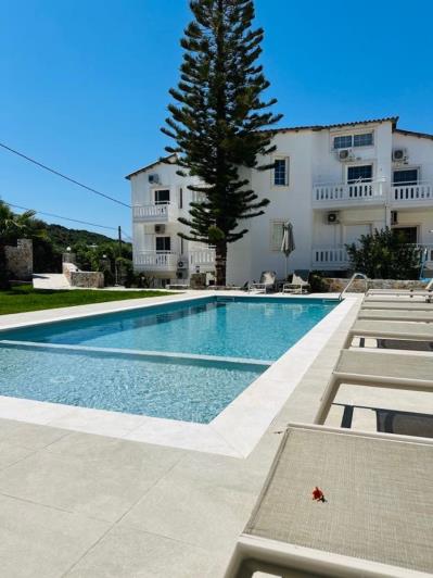 Image No.9-Un hôtel de 10 chambres à vendre à Almyrida