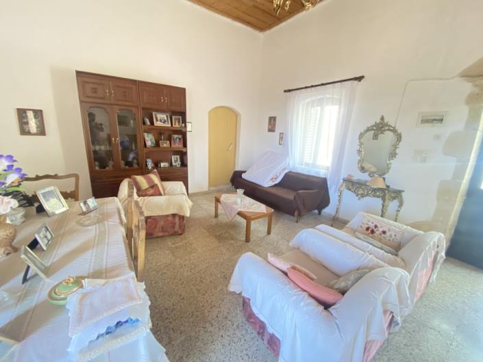 Image No.9-Maison de village de 3 chambres à vendre à Xirosterni