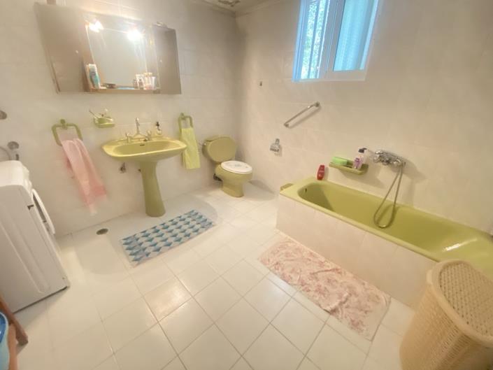 Image No.23-Maison de village de 3 chambres à vendre à Xirosterni