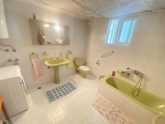 Image No.24-Maison de village de 3 chambres à vendre à Xirosterni