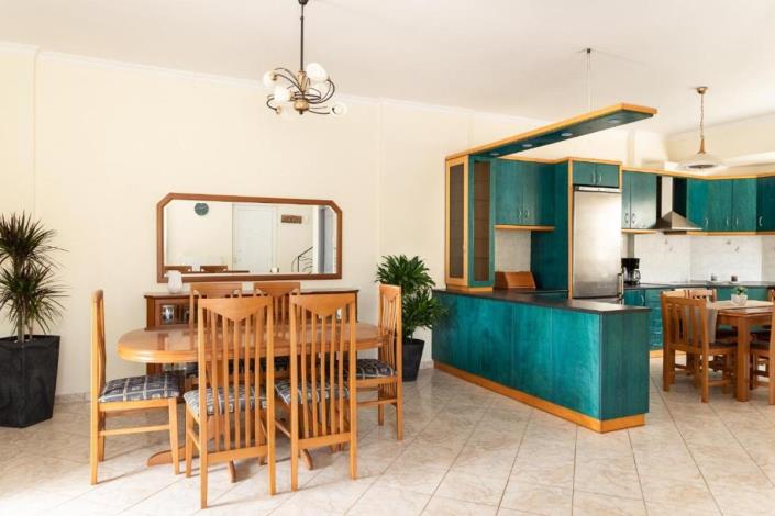 Image No.19-3 Bed Villa for sale