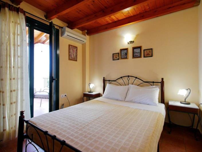 Image No.9-5 Bed Villa for sale