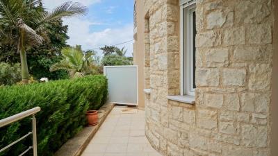 Houses-for-sale-in-Pyrgos-Psilonerou-12