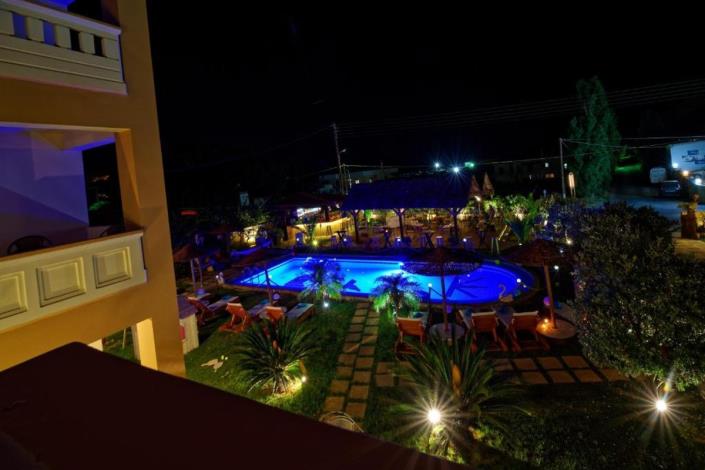 Image No.18-10 Bed Hotel for sale