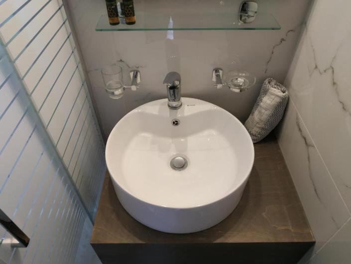 Image No.31-10 Bed Hotel for sale