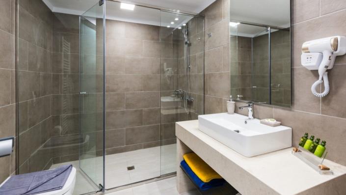 Image No.25-30 Bed House for sale