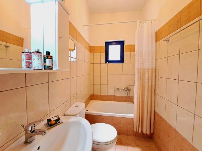 Image No.22-2 Bed Apartment for sale