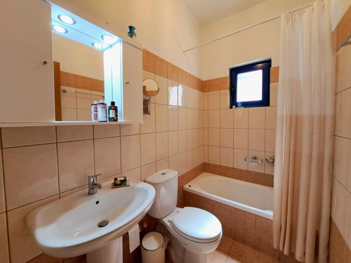 Image No.23-2 Bed Apartment for sale