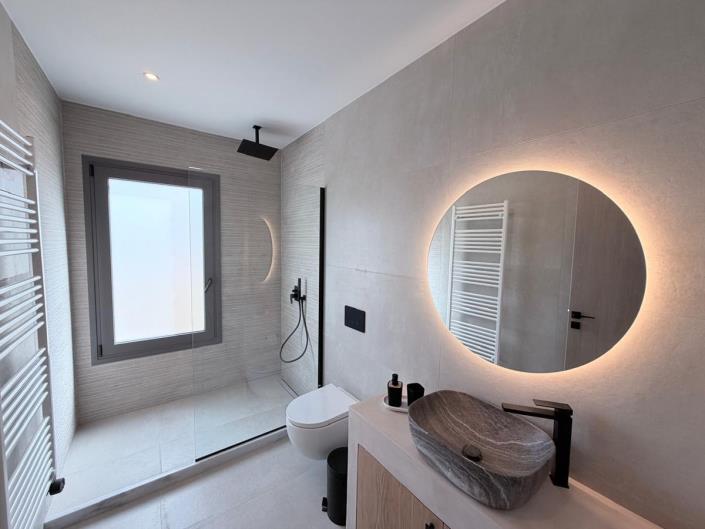 Image No.40-3 Bed Villa for sale