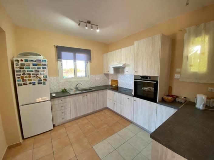 Image No.17-2 Bed House for sale