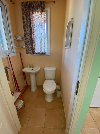 Image No.32-2 Bed House for sale