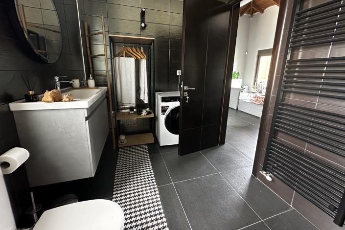 Image No.33-3 Bed Villa for sale