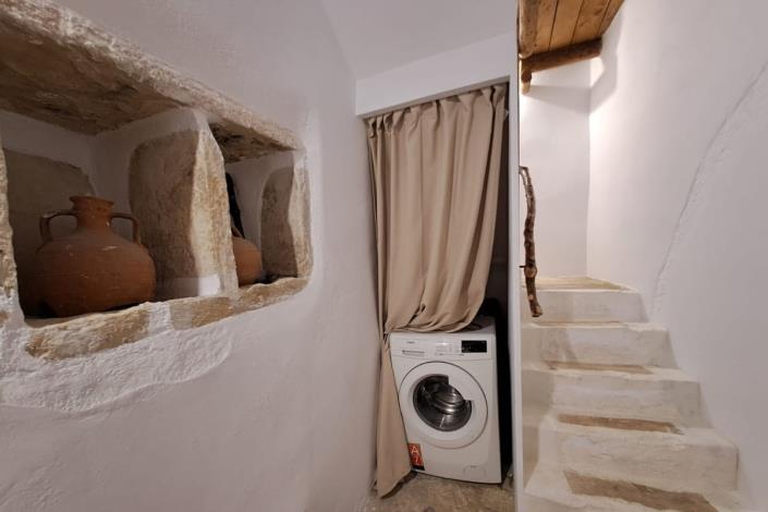 Image No.11-3 Bed House for sale