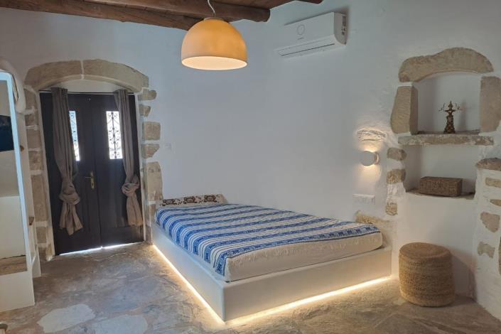 Image No.13-3 Bed House for sale