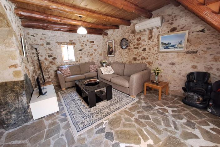 Image No.26-4 Bed Village House for sale