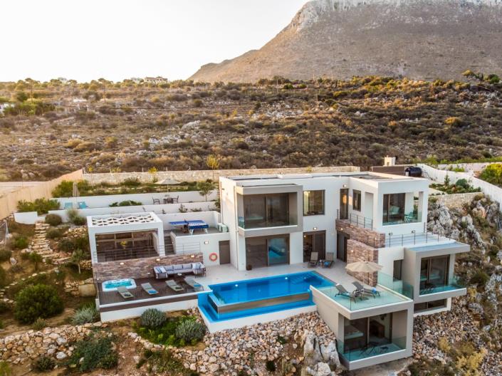 Image No.2-Villa de 4 chambres à vendre à Kokkino Horio