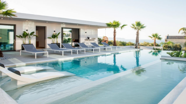 Image No.2-6 Bed Villa for sale