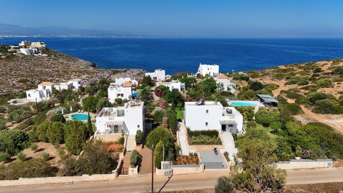 Image No.2-4 Bed Villa for sale