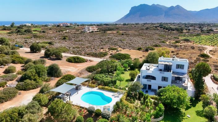 Image No.8-4 Bed Villa for sale