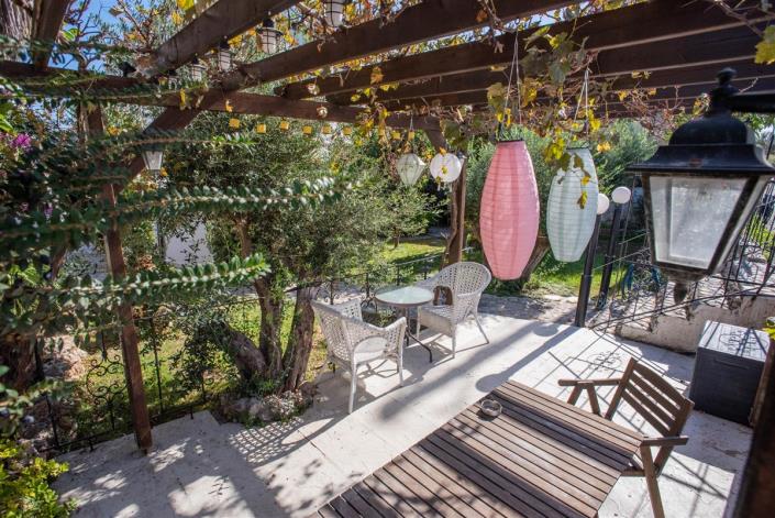 Image No.5-5 Bed House for sale