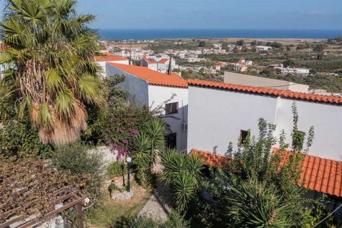 Image No.14-5 Bed House for sale