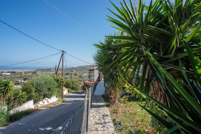 Image No.20-5 Bed House for sale