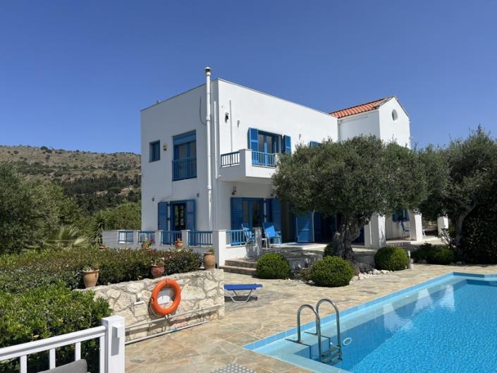 Image No.1-Villa de 4 chambres à vendre à Gavalohori
