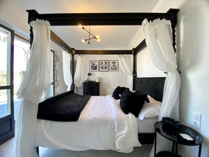 Image No.11-Villa de 4 chambres à vendre à Xirosterni