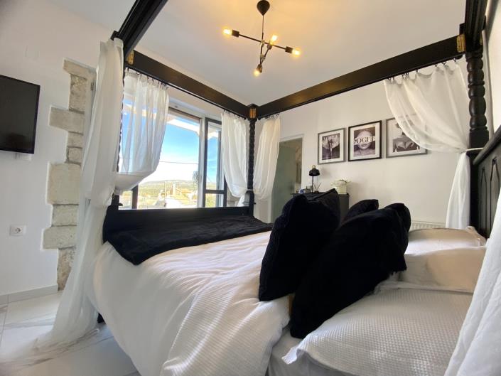 Image No.12-Villa de 4 chambres à vendre à Xirosterni